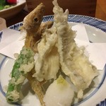 海の幸 鯛や - 宇和海 キスの天ぷら  700円