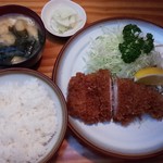 Katsujin Tonkatsu - とんかつ定食1000円