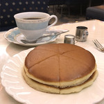 純喫茶 アメリカン - ホットケーキセット