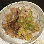 ふじや - ホタルイカの天ぷら
      蕗の薹