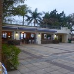 S2 Seafood & Wine Restaurant - 