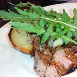 アンティカ オステリア バーチョ - スペイン産イベリコ豚ハラミ・タリアータ　バルサミコソース