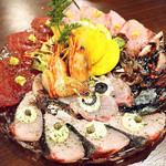 SEAFOOD STAND PACIOREK HANATARE 横浜東口店 - キターと叫びたくなる逸品