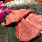 神戸牛炭火焼肉 いく田 - 