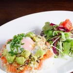 Grilled Salmon Avocadoro Comoco ~5 Kinds of Beans and Grain Sauce~