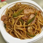 リトル小岩井 - どこで食べても変わらぬ王道の味、ナポリタン(470円)