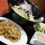 四川食府 - 汁なし担々麺と半チャーハンセット（８８０円）２０１７年３月