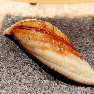 ◎権八名物◎「穴子握り」～ぜひご賞味ください～
