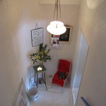 お店に降りる階段