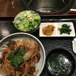 京城苑 - ランチメニューよりプルコギ丼