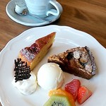 ダブル - ケーキプレートセット＊ショコラベリー・いちごケーキ(870円)