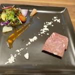 シャトン - 県産無農薬野菜とパテ　オリーブオイルのパウダーを添えて