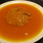 スーツァン・レストラン陳 - 気仙沼産の毛鹿鮫の尾ビレの姿煮込み ～蟹の卵ソースで～2