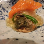 井本 - 赤貝・ホタテ・松葉菜・うるいの土佐酢ジュレかけ