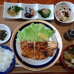 山あじさい - メカジキのバターソテー定食1800円