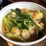 しる万 - 和風ラーメン お蕎麦のダシに中華麺 姫路の駅そばの豪華版…みたいな感じです