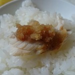 本田 - 脂の乗ったサバ
      大根おろしを乗せれば、ご飯との相性は完璧