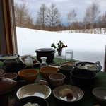 いわない温泉高島旅館 - 朝食のテーブルから見える風景