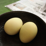 いわない温泉高島旅館 - 淡いグリーン色をした「円山ヒーリングファーム」の有精卵