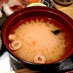 魚の三是 - 味噌汁