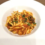 トラットリア ダ コヴィーノ - 貝柱 オリーブ、ケッパーのトマトソース