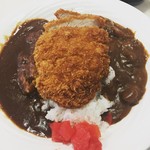 カフェテリアレストラン ポーラーベア - 料理写真:カツカレー1,000円（辛口&甘口）