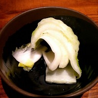 銀平 北新地店 - 自家製の白菜浅漬け