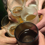 博多ラーメン まるひで - 1周年を記念して、みんなで乾杯で〜す♬