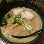 Membu Shibamori - 豚ちゃんラーメン