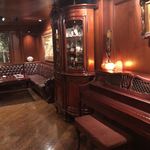 ステーキ＆ワイン オクソン - 地下 内観
