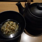 鉄板焼 摩天楼 - ⑩鰹と昆布の一番だしでお茶漬け