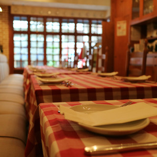 For a meal with your loved ones. Enjoy authentic Italian Cuisine hospitality.