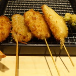 ヨネヤ 梅田本店 - ５本盛り合わせ 720円