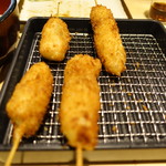 ヨネヤ 梅田本店 - 豚カツ 140円、かき 250円