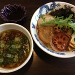 ぐりとんぼ - つけ汁そば 850円