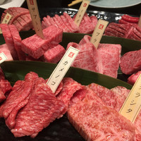 焼肉専科 肉の切り方 日本橋本店 - 