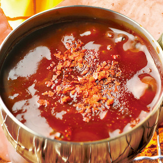 やみつき間違いなし！昭和大衆ホルモン自慢の濃厚タレ！