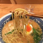 麺酒場 框 - 海出汁合わせ味噌麺750円