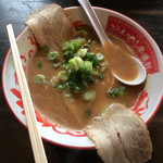 どとんこつ☆幸運軒  - どとんこつラーメン