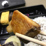 秀友 - 炭火で焼いたお魚