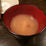 くいもの屋わん - しめの味噌汁。
      うまし。