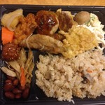 あじなキッチン - 弁当　540円