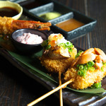 Kushikatsu pirate set (squid, sea urchin, foie gras, salmon roe, shrimp)