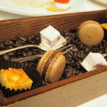 La Chic - ミニャルディーズ