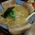 中華そば郷家 - 肩ロースチャーシューめん