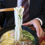 手打ち釜あげうどん 禅 - 鴨南うどんのアップ