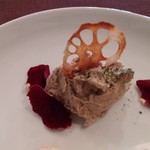 トリヤサイ - レバーペーストとパン