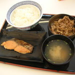 Yoshinoya - 牛鮭定食（580円＋ライス大盛30円）
