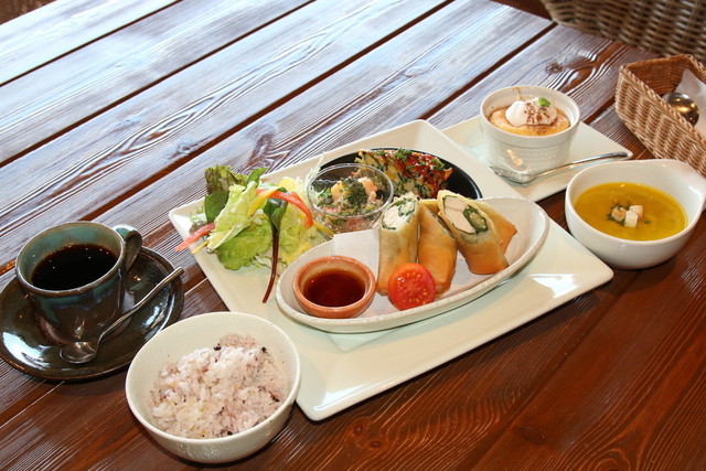 ソルト Cafe Salt 竜田川 カフェ ネット予約可 食べログ
