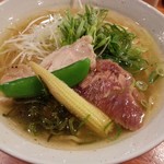 だしが命の塩らーめん　ぎょぎょぎょ - だしが命の塩らーめん大盛